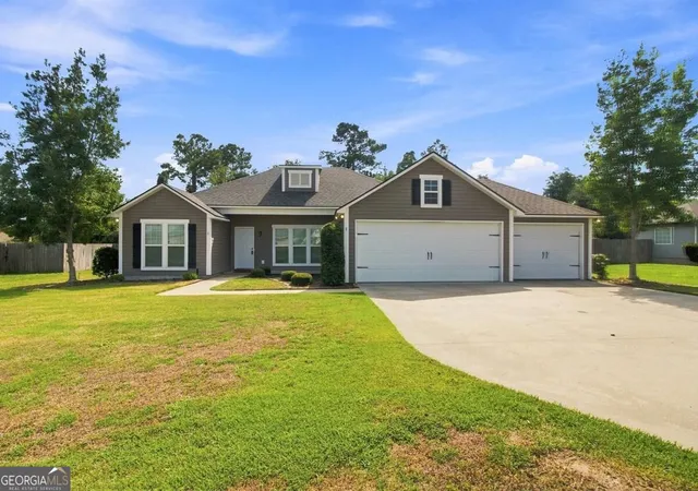 Photo 1 of Single family home for sale at 7 Colt Dr, Lakeland, GA 31635 | MLS# 10831257 | Listing updated on 2026-08-30