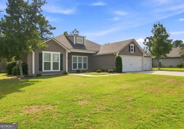 Photo 2 of Single family home for sale at 7 Colt Dr, Lakeland, GA 31635 | MLS# 10831257 | Listing updated on 2026-08-30