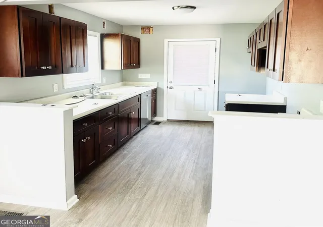 Photo 3 of Single family home for sale at 1963 3Rd Ave, Macon, GA 31201 | MLS# 10831530 | Listing updated on 2026-09-06
