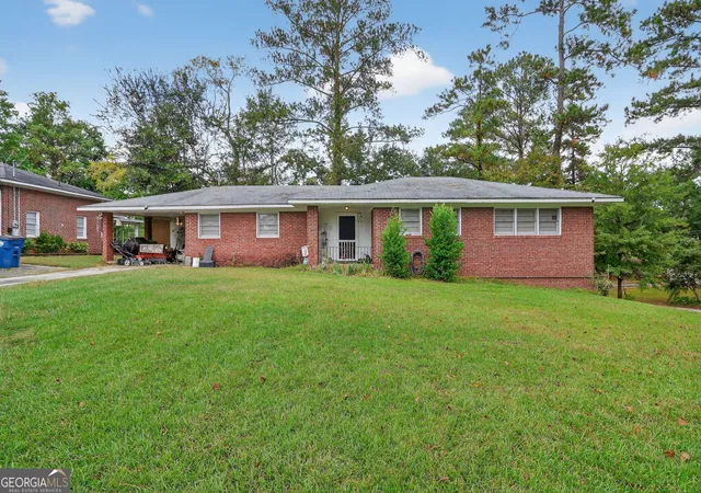 Photo 4 of Sale Pending at 796 Lee Rd, Macon, GA 31204 | MLS# 10624434 | Listing updated on 2025-11-11