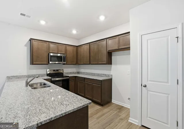 2nd image of 522 Outpost Wy, Statesboro, GA 30461 | MLS# 10808388