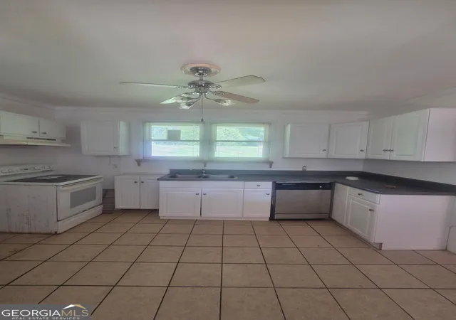 Photo 3 of Single family home for sale at 819 Corbin Ave, Macon, GA 31204 | MLS# 10811033 | Listing updated on 2026-08-06