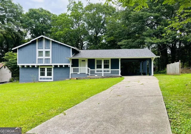 Photo 1 of Single family home for sale at 9006 Gatewood Dr, Jonesboro, GA 30238 | MLS# 10781506 | Listing updated on 2026-08-24