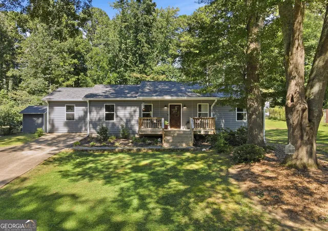 Photo 2 of Sale Pending at 5314 Sugar Ridge Dr, Buford, GA 30518 | MLS# 10833469 | Listing updated on 2026-09-14