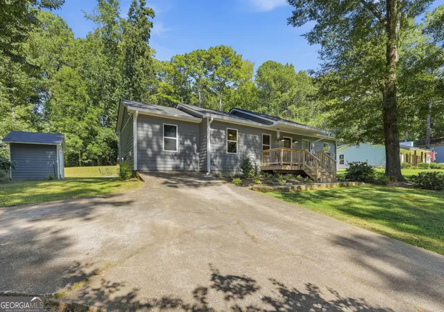 Photo 4 of Sale Pending at 5314 Sugar Ridge Dr, Buford, GA 30518 | MLS# 10833469 | Listing updated on 2026-09-14