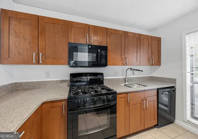 Photo 4 of Condo for sale at 2006 Cumberland Ct SE, Smyrna, GA 30080 | MLS# 10766665 | Listing updated on 2026-06-10
