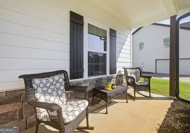Photo 4 of Single family home for sale at 6353 Woodland Station Dr, Lula, GA 30554 | MLS# 10801975 | Listing updated on 2026-10-07
