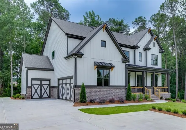 Photo 2 of Single family home for sale at 5370 Settingdown Rd, Cumming, GA 30041 | MLS# 10828510 | Listing updated on 2026-09-02