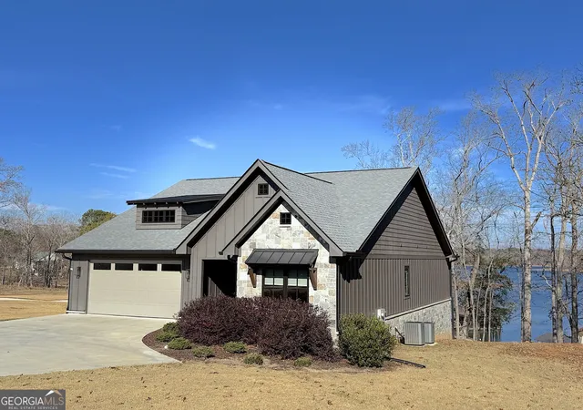 Photo 3 of Single family home for sale at 73 Yacht Club Pointe, Hartwell, GA 30643 | MLS# 10658286 | Listing updated on 2026-09-05