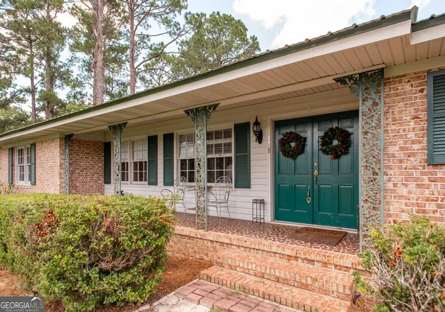 Photo 1 of Single family home for sale at 1604 Darling Ave, Waycross, GA 31501 | MLS# 10804970 | Listing updated on 2026-08-23