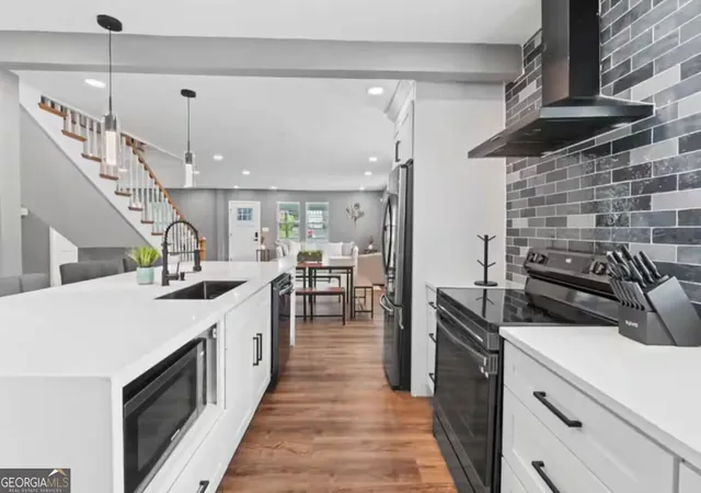 Photo 4 of Single family home for sale at 1204 Martin Luther King Junior Dr SW, Atlanta, GA 30314 | MLS# 10783835 | Listing updated on 2026-08-10