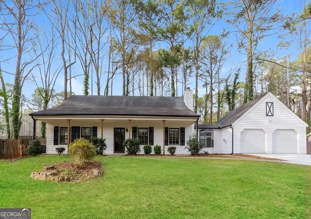 Photo 1 of Single family home for sale at 105 Spur Rdg, Peachtree City, GA 30269 | MLS# 10827741 | Listing updated on 2026-10-07