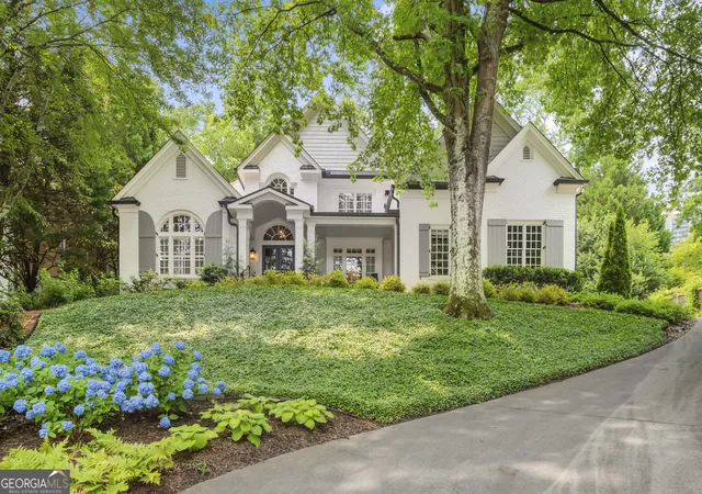 Photo 1 of Single family home for sale at 885 Carlton Rdg Ne, Atlanta, GA 30342 | MLS# 10732260 | Listing updated on 2026-10-08