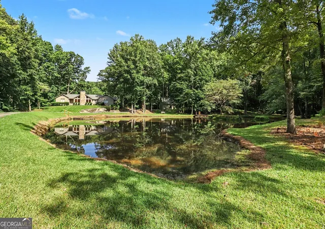 Photo 3 of Single family home for sale at 4098 Happy Valley Cir, Newnan, GA 30263 | MLS# 10821305 | Listing updated on 2026-08-21