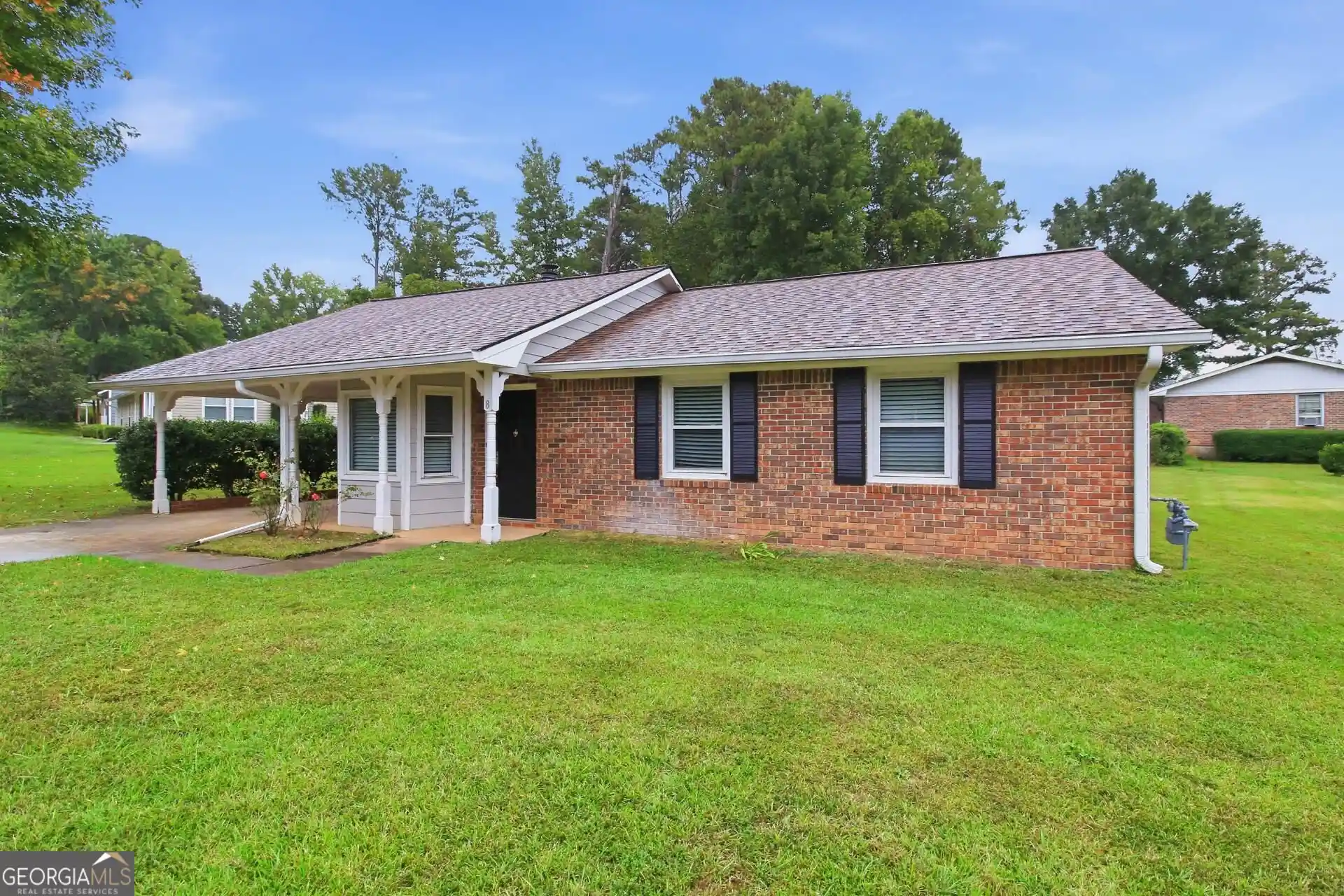 Single family home for sale at 8 Silverwood Dr, Newnan, GA 30265 | MLS# 10874397
