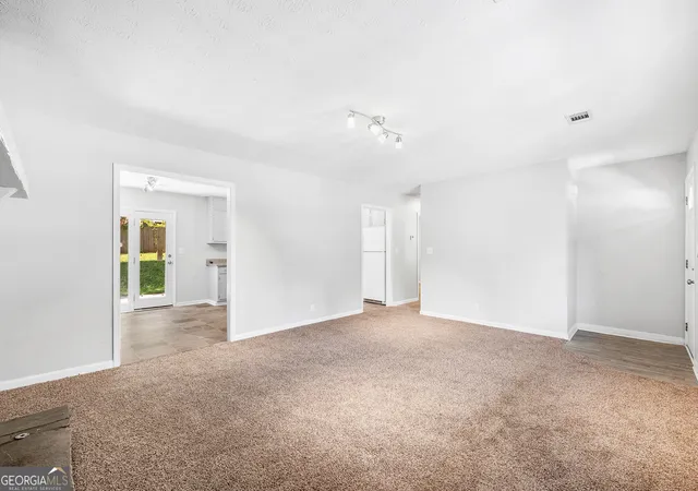 5th image of 730 Shoreline Trl Se, Conyers, GA 30094 | MLS# 10793903