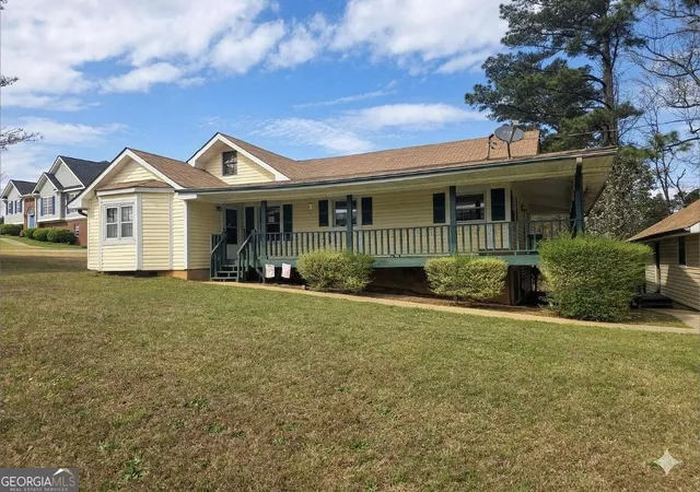 Photo 3 of Single family home for sale at 9000 Edinburg Dr, Winston, GA 30187 | MLS# 10723023 | Listing updated on 2026-09-04
