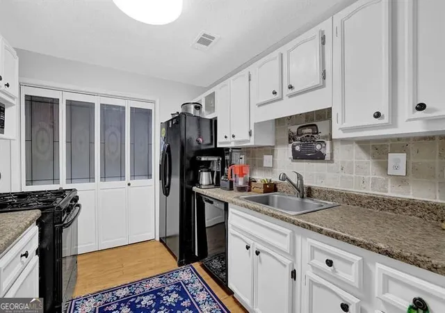 Condo for sale at 1004 Vicksburg Pl, Atlanta, GA 30350 | MLS# 10833891