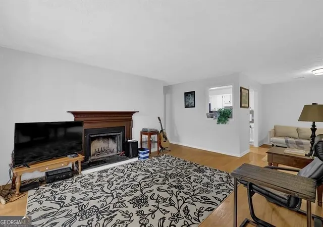 Photo 3 of Condo for sale at 1004 Vicksburg Pl, Atlanta, GA 30350 | MLS# 10833891 | Listing updated on 2026-10-04