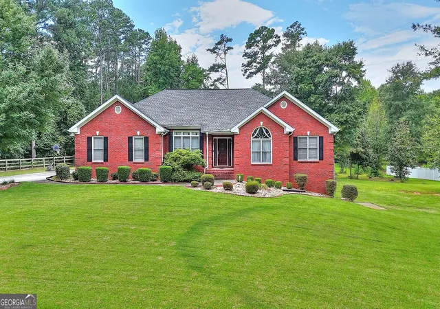 Photo 3 of Single family home for sale at 2639 Stanton Rd, Conyers, GA 30094 | MLS# 10816309 | Listing updated on 2026-09-18
