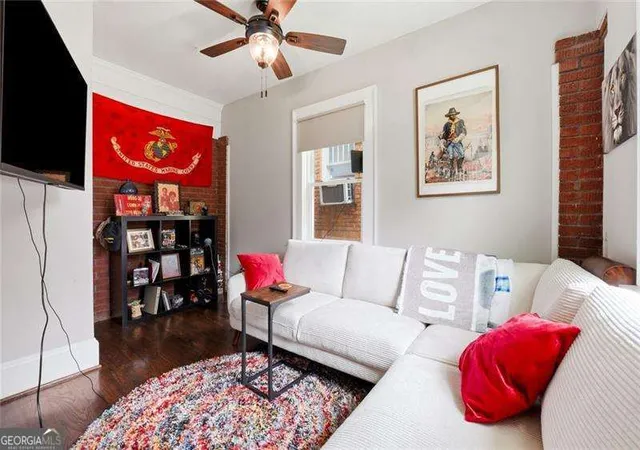 Photo 4 of Single family home for sale at 1585 Olympian Cir SW, Atlanta, GA 30310 | MLS# 10811161 | Listing updated on 2026-09-21
