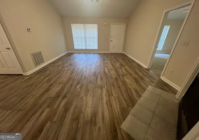 Photo 4 of Sale Pending at 35 Mabry Pl Ct, Covington, GA 30014 | MLS# 10614749 | Listing updated on 2025-10-09