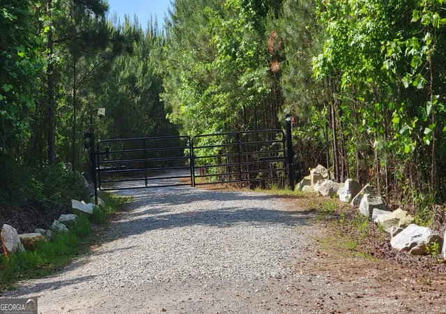 12th image of 8235 W Carroll Rd, Whitesburg, GA 30185 | MLS# 10764344