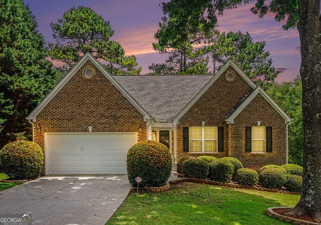 Homes for sale in Grayson, GA | 955 Pebble Bend Dr, Grayson, GA 30017 | MLS# 10783021