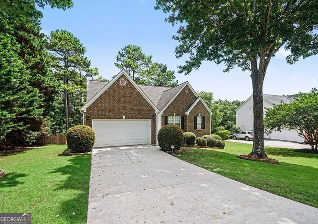 Homes for sale in Grayson, GA | 955 Pebble Bend Dr, Grayson, GA 30017 | MLS# 10783021