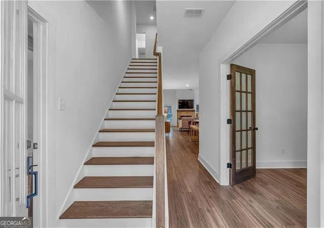 Photo 3 of Single family home for sale at 44 Puckett Rd, Cartersville, GA 30120 | MLS# 10706251 | Listing updated on 2026-06-03