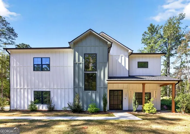 Single family home for sale at 140 Wesley Pl, Fayetteville, GA 30214 | MLS# 10878678
