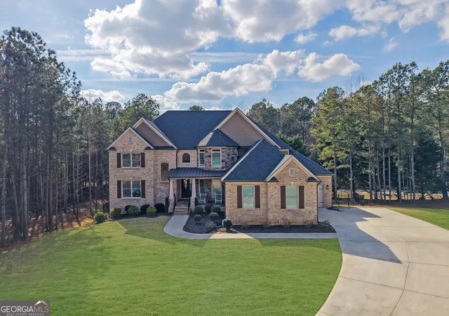 Photo 3 of Single family home for sale at 3298 Alcovy Club Ct, Dacula, GA 30019 | MLS# 10704820 | Listing updated on 2026-08-30
