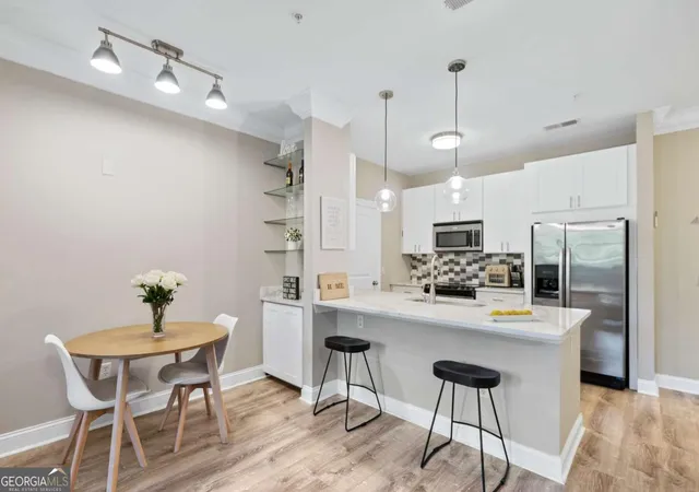 3rd image of 901 Abernathy Rd Ne #1230, Atlanta, GA 30328 | MLS# 10700421
