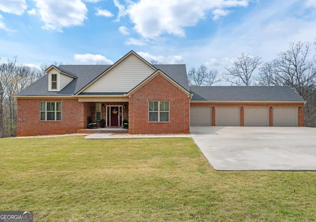 Homes for sale in Franklin, GA | 733 Cherry Rd, Franklin, GA 30217 | MLS# 10690735