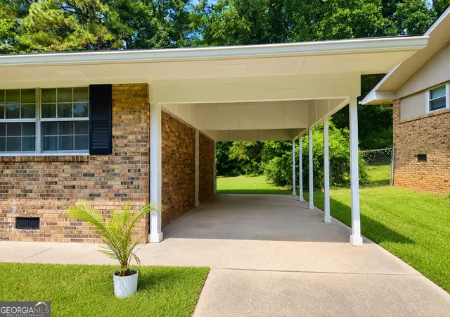 Photo 2 of Single family home for sale at 792 Sw Plainville Cir Sw, Atlanta, GA 30331 | MLS# 10834617 | Listing updated on 2026-09-14