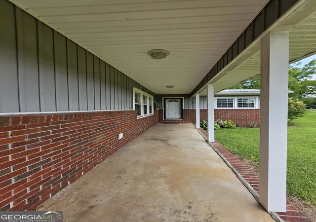 Photo 3 of Single family home for sale at 534 Maple Dr, Summerville, GA 30747 | MLS# 10819586 | Listing updated on 2026-09-16
