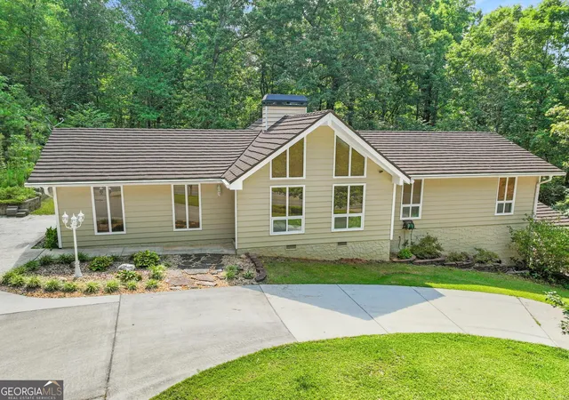 Photo 1 of Single family home for sale at 3071 White Rd Ne, Conyers, GA 30012 | MLS# 10796858 | Listing updated on 2026-09-19