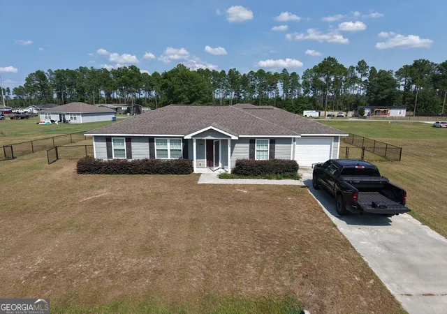 2nd image of 296 Turpentine Cir, Jesup, GA 31545 | MLS# 10815835