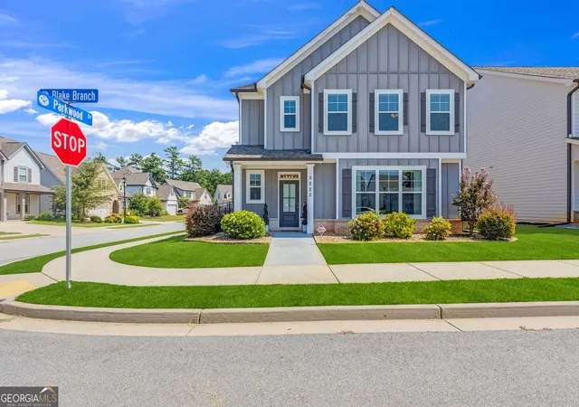 Photo 1 of Single family home for sale at 5222 Blake Br, Flowery Branch, GA 30542 | MLS# 10833821 | Listing updated on 2026-09-21