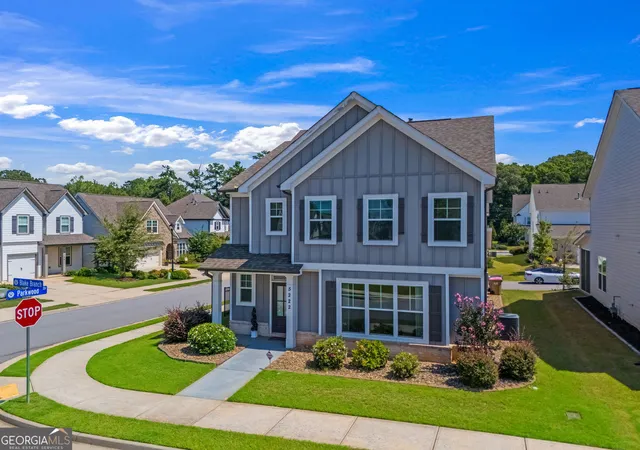 Photo 4 of Single family home for sale at 5222 Blake Br, Flowery Branch, GA 30542 | MLS# 10833821 | Listing updated on 2026-09-21