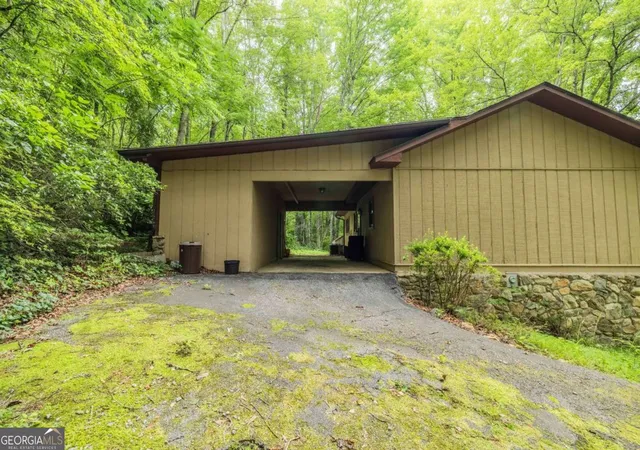 2nd image of 65 Eagle Chase Cir, Dillard, GA 30537 | MLS# 10809814