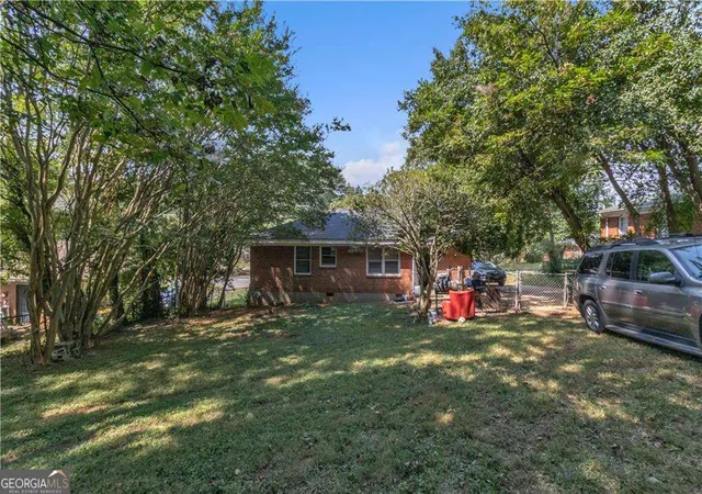 Photo 13 of Single family home for sale at 5570 Ash St, Forest Park, GA 30297 | MLS# 10616880 | Listing updated on 2026-03-21