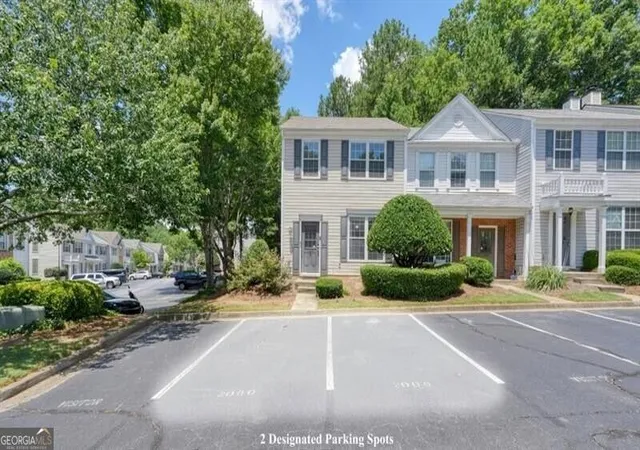 Photo 2 of Townhouse for sale at 2000 Whitestone Pl, Alpharetta, GA 30005 | MLS# 10833951 | Listing updated on 2026-09-14