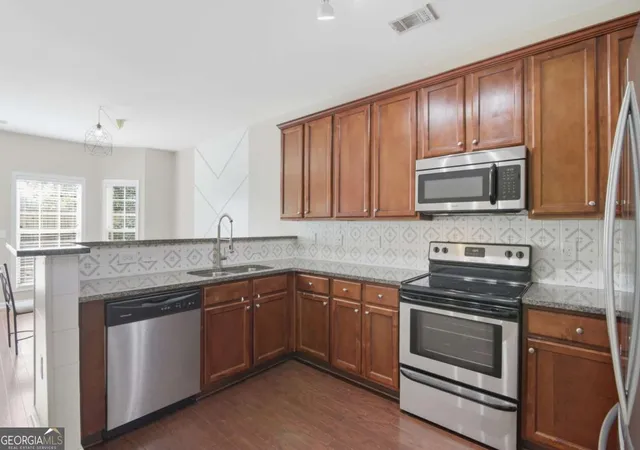 Photo 4 of Townhouse for sale at 3065 Windcrest Ct, Alpharetta, GA 30022 | MLS# 10826197 | Listing updated on 2026-10-20