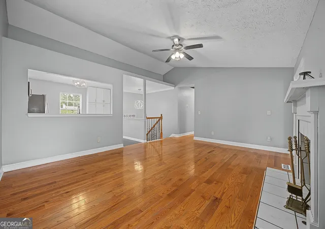 Photo 3 of Sale Pending at 1621 Black Hickory Pl, Norcross, GA 30093 | MLS# 10826398 | Listing updated on 2026-08-20