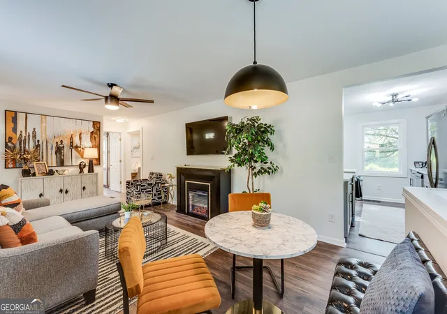 5th image of 946 Astor Ave Sw, Atlanta, GA 30310 | MLS# 10786799