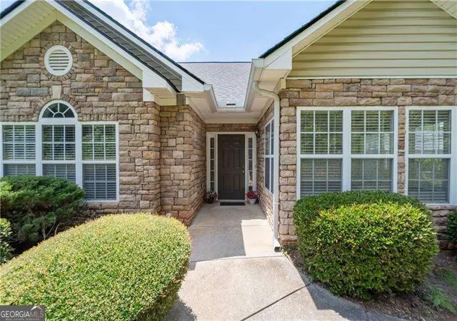 2nd image of 3708 Villa Springs Cir, Powder Springs, GA 30127 | MLS# 10801819