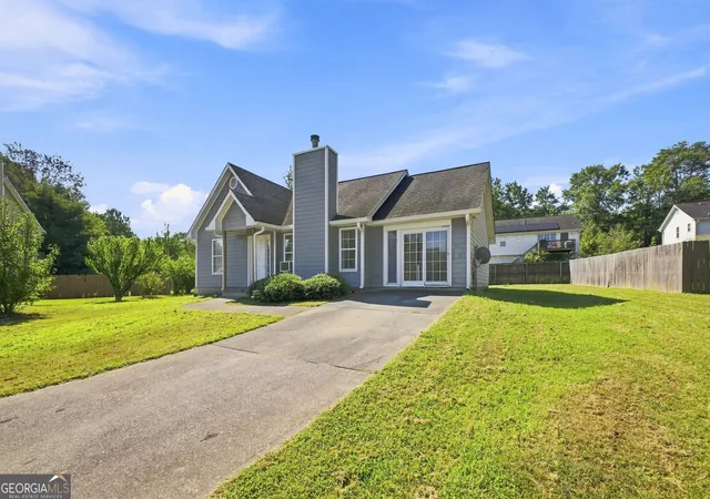 Photo 2 of Single family home for sale at 131 Nicole Cir, Rockmart, GA 30153 | MLS# 10833564 | Listing updated on 2026-09-12