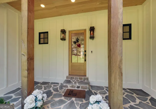 Photo 3 of Single family home for sale at 96 Barefoot Bay Rd, Hartwell, GA 30643 | MLS# 10792404 | Listing updated on 2026-09-09