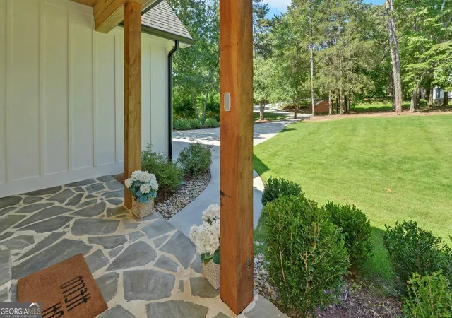 Photo 3 of Single family home for sale at 96 Barefoot Bay Rd, Hartwell, GA 30643 | MLS# 10792404 | Listing updated on 2026-09-09